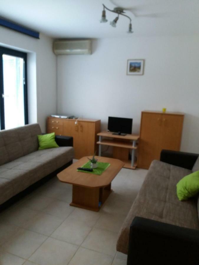 Apartman Koren Малинска Экстерьер фото
